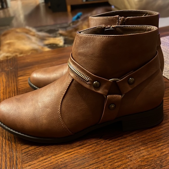 X2B Booties - Picture 4 of 10